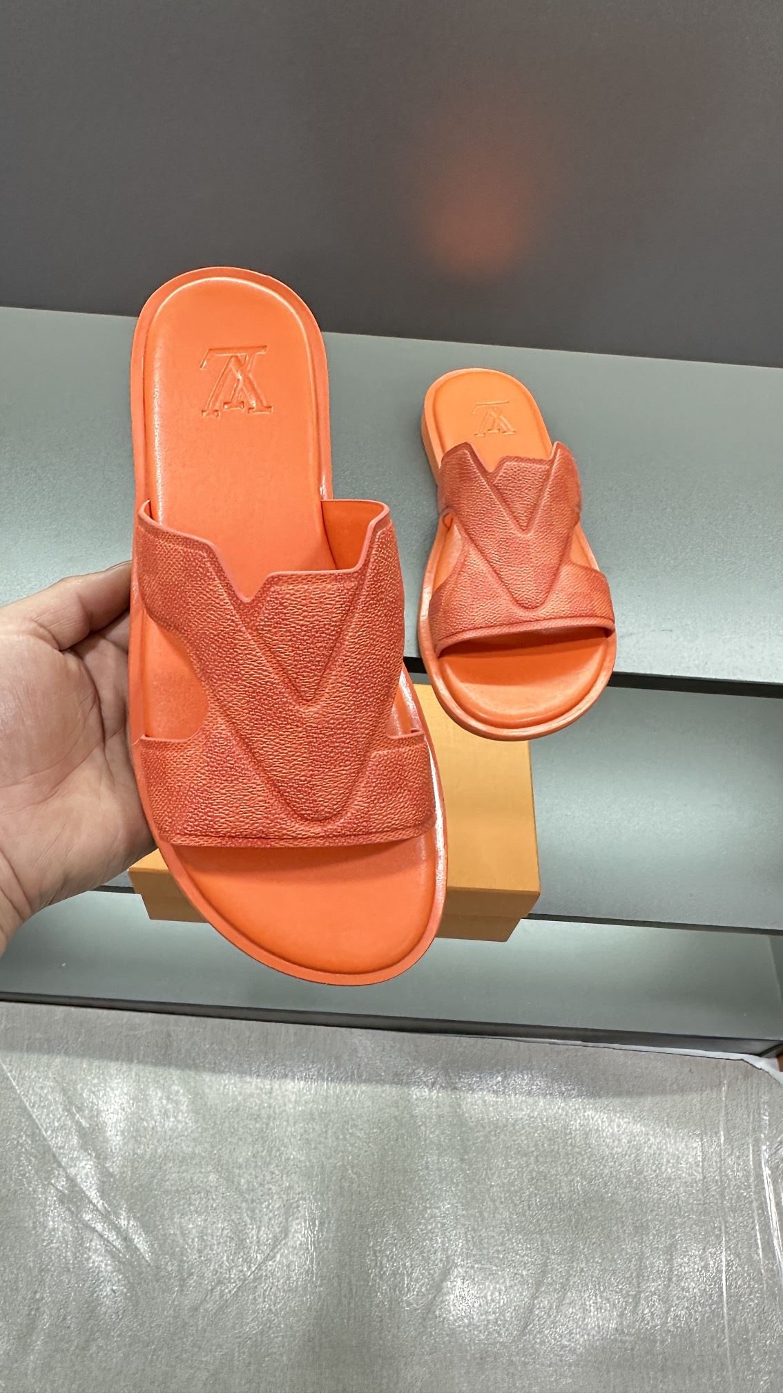 Louis Vuitton Slippers